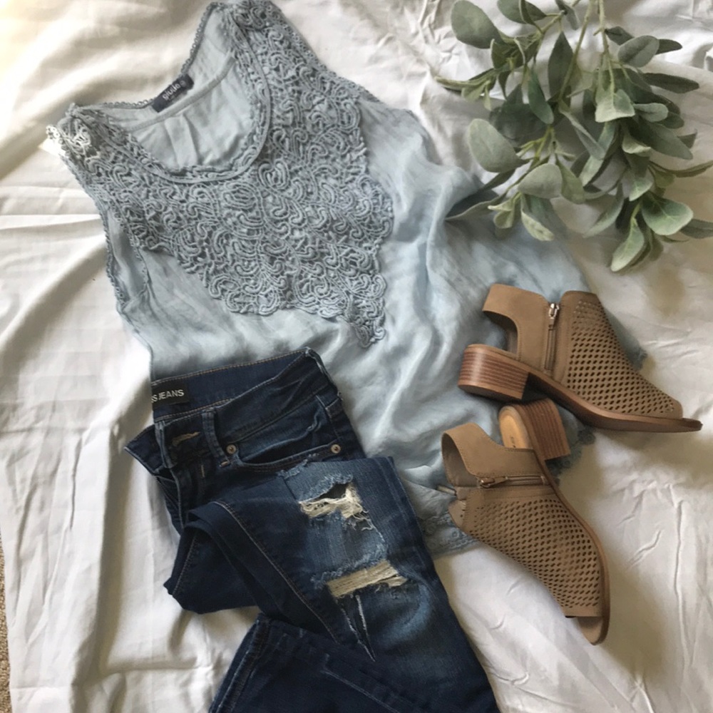 NWOT Blue crochet tank